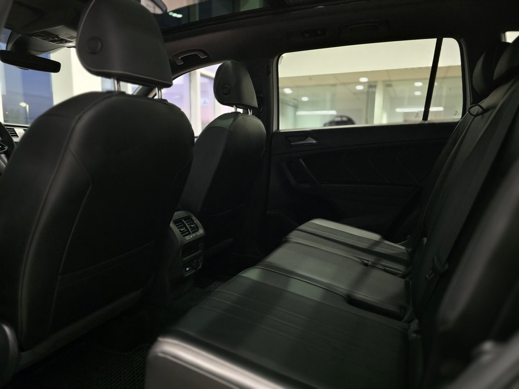 Volkswagen Tiguan Comfortline R-LINE | BLACK PACK | TOIT PANO | CUIR 2022 à Laval, Québec - 10 - w1024h768px