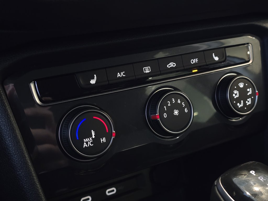 Volkswagen Tiguan Trendline 4MOTION | CARPLAY | BAS KM | BLUETOOTH 2022 à Laval, Québec - 17 - w1024h768px