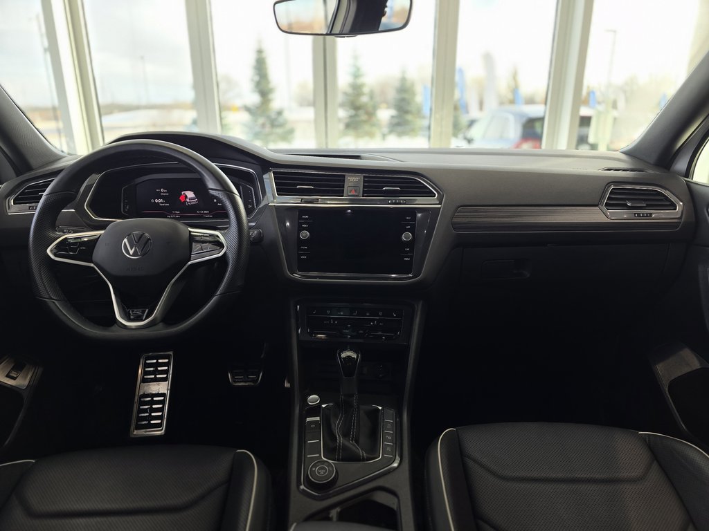 Volkswagen Tiguan Highline R-Line TOIT PANO | CUIR | NAV | CARPLAY 2022 à Laval, Québec - 12 - w1024h768px
