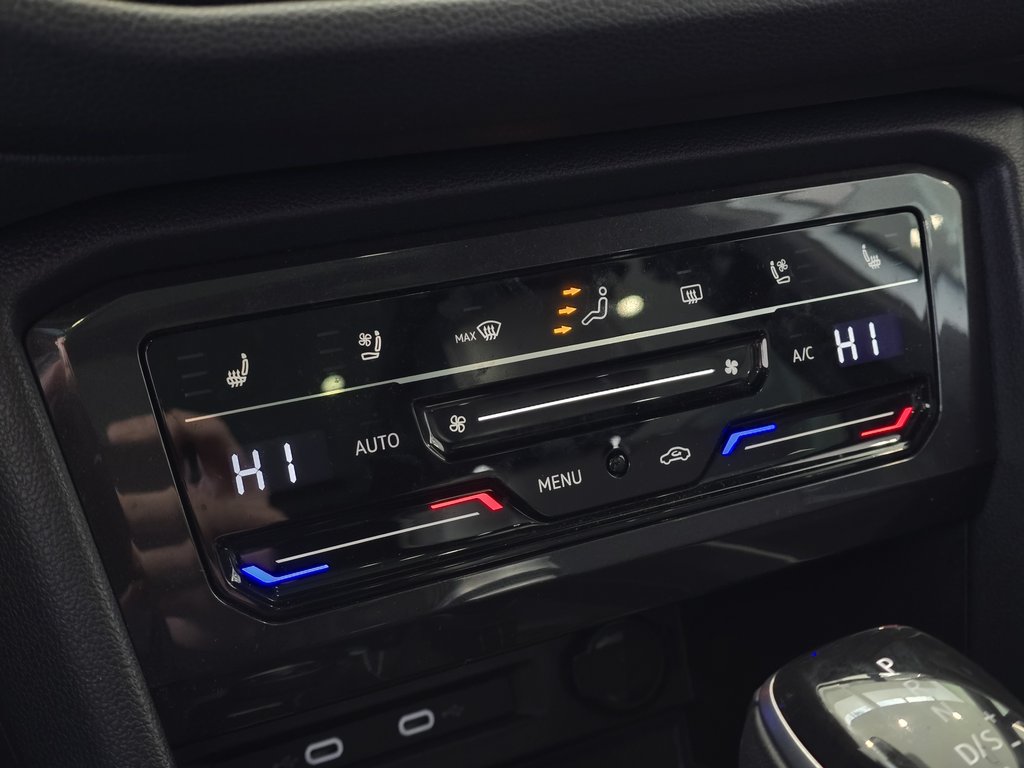 Volkswagen Tiguan Highline R-Line TOIT PANO | CUIR | NAV | CARPLAY 2022 à Laval, Québec - 18 - w1024h768px