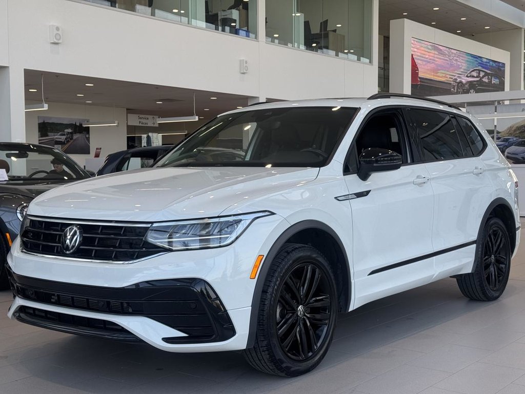 Volkswagen Tiguan Comfortline R-Line Black Edition 4MOTION | DÉMARREUR | TOIT PANO +++ 2022 à Laval, Québec - 4 - w1024h768px