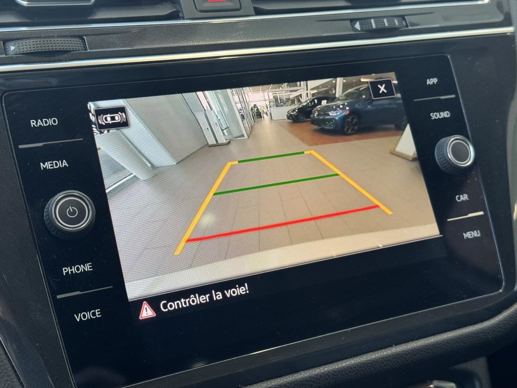 Volkswagen Tiguan Comfortline R-Line Black Edition 4MOTION | DÉMARREUR | TOIT PANO +++ 2022 à Laval, Québec - 19 - w1024h768px