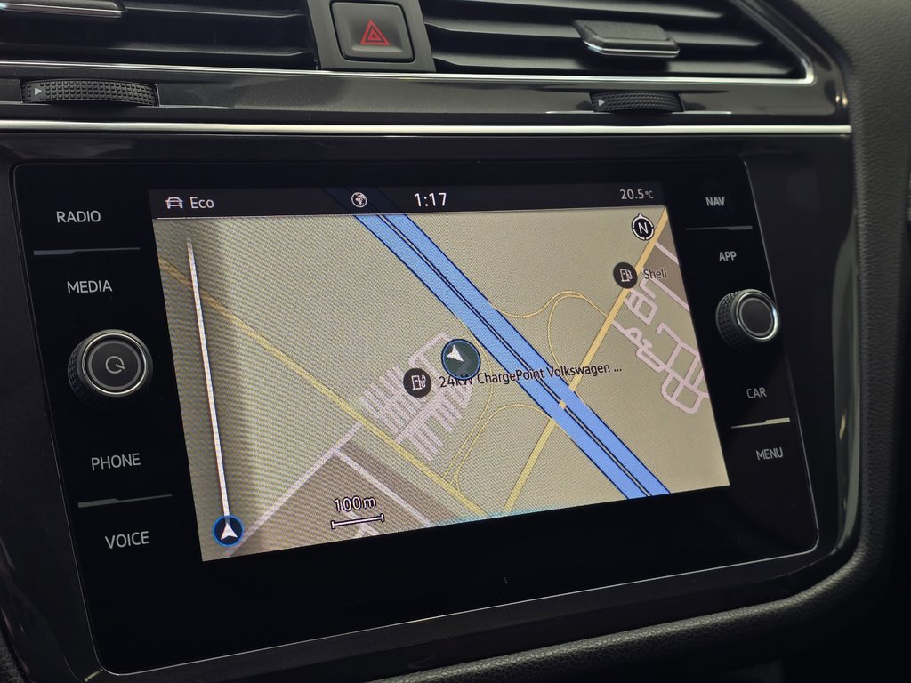 Tiguan Highline R-Line PANO | NAV | CARPLAY | CUIR | +++ 2023 à Laval, Québec - 17 - w1024h768px