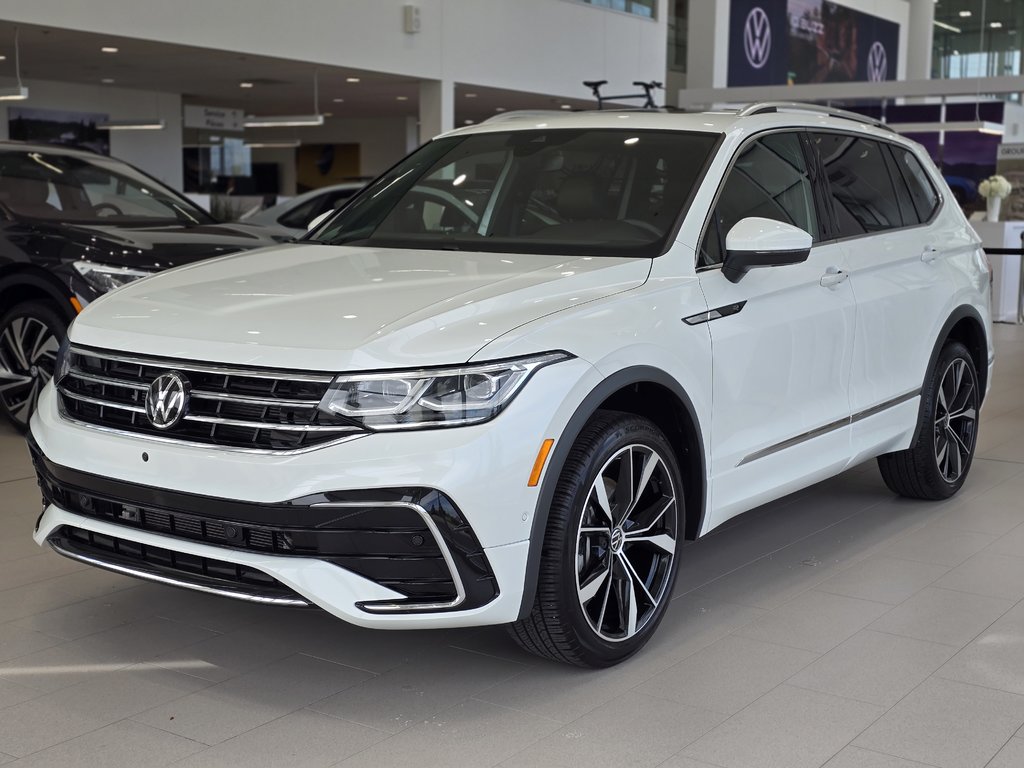 Tiguan Highline R-Line PANO | NAV | CARPLAY | CUIR | +++ 2023 à Laval, Québec - 4 - w1024h768px