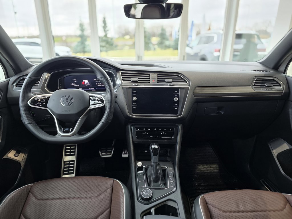 Tiguan Highline R-Line CUIR BRUN | PANO | NAV | CARPLAY 2023 à Laval, Québec - 12 - w1024h768px