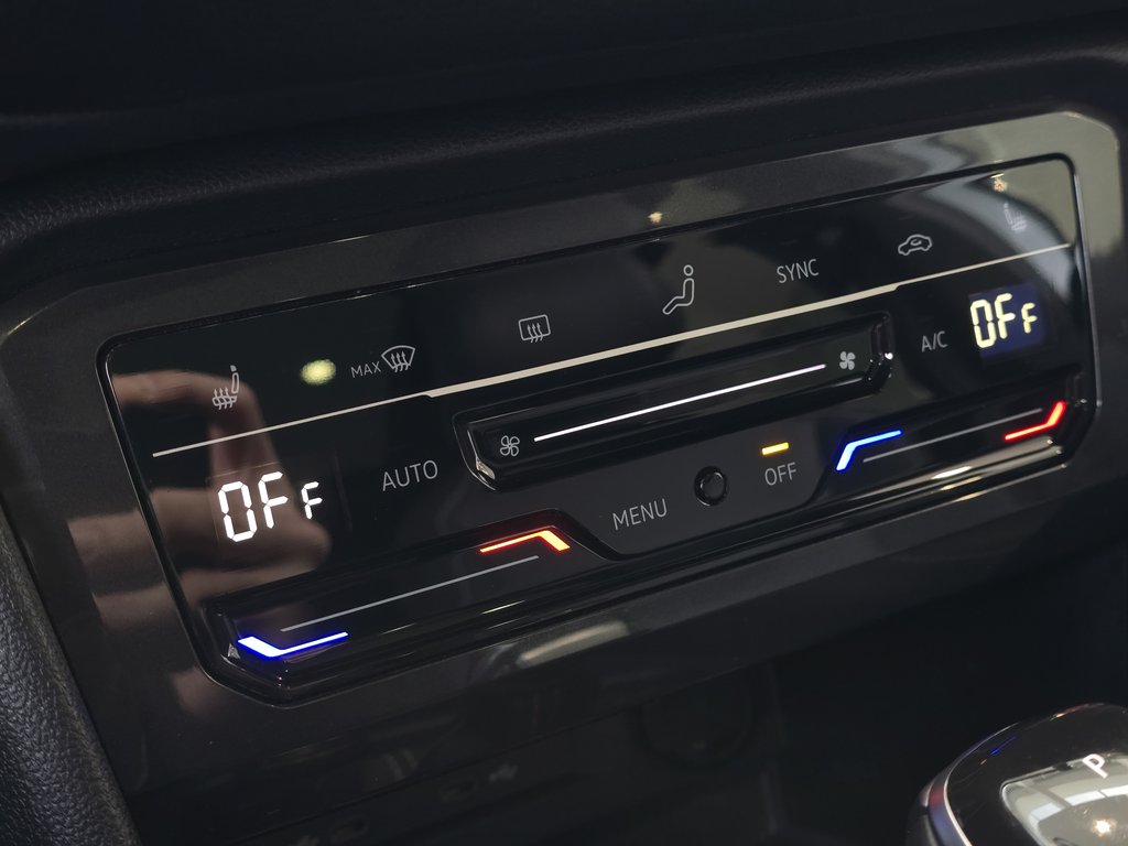 2023 Volkswagen Tiguan Comfortline R-LINE | BLACK PACK | TOIT PANO | CUIR in Laval, Quebec - 17 - w1024h768px