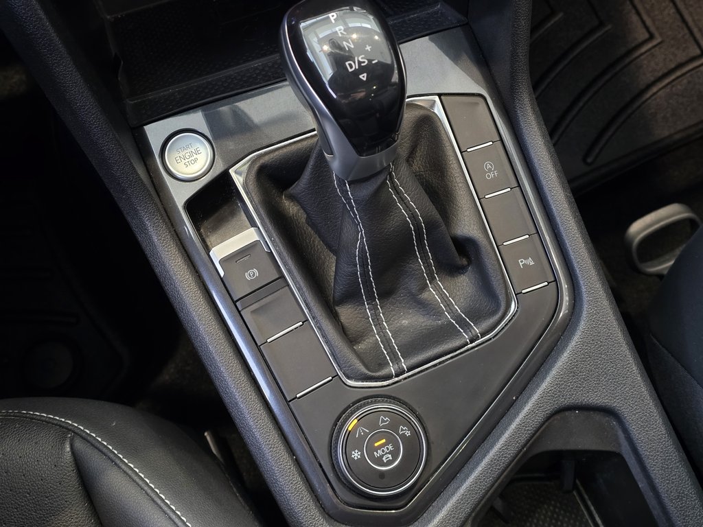 2023 Volkswagen Tiguan Comfortline R-LINE | BLACK PACK | TOIT PANO | CUIR in Laval, Quebec - 16 - w1024h768px