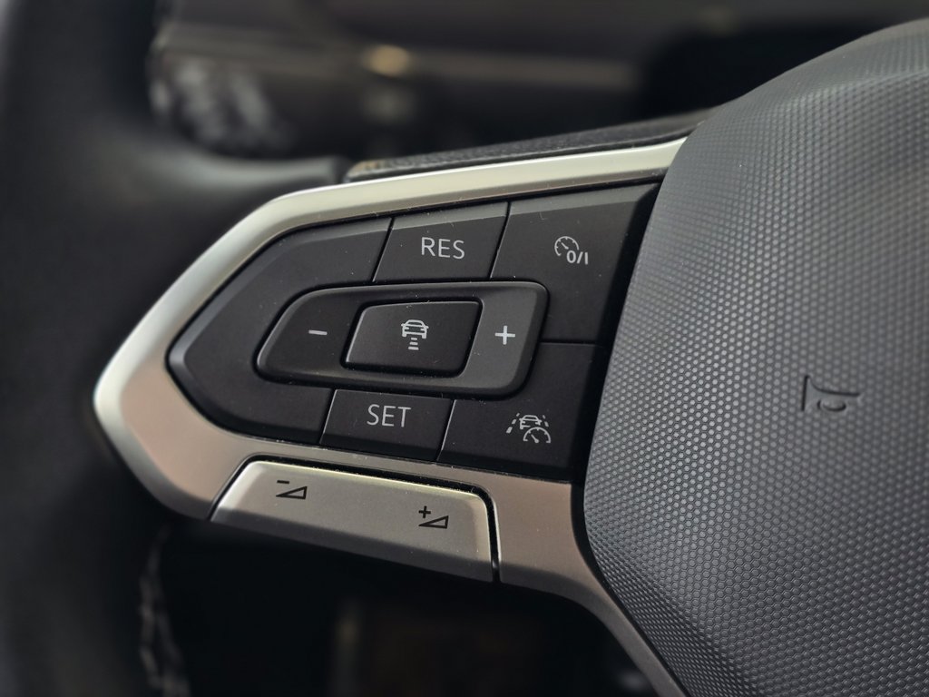 2023 Volkswagen Tiguan Comfortline R-LINE | BLACK PACK | TOIT PANO | CUIR in Laval, Quebec - 14 - w1024h768px