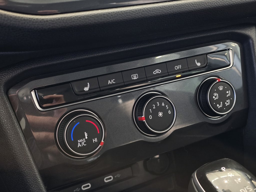 Volkswagen Tiguan Trendline 4MOTION | CARPLAY | BAS KM | BLUETOOTH 2023 à Laval, Québec - 17 - w1024h768px