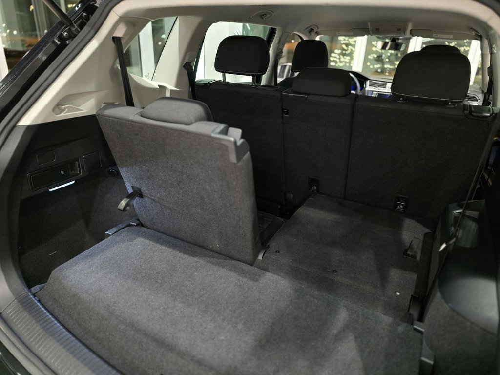 Volkswagen Tiguan Trendline 7 PASSAGERS | CARPLAY | CAM | BLUETOOTH 2023 à Laval, Québec - 9 - w1024h768px