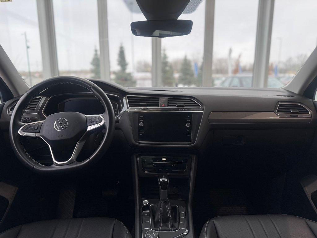 2023 Volkswagen Tiguan Comfortline TOIT PANO | CUIR | CARPLAY | AWD | +++ in Laval, Quebec - 11 - w1024h768px