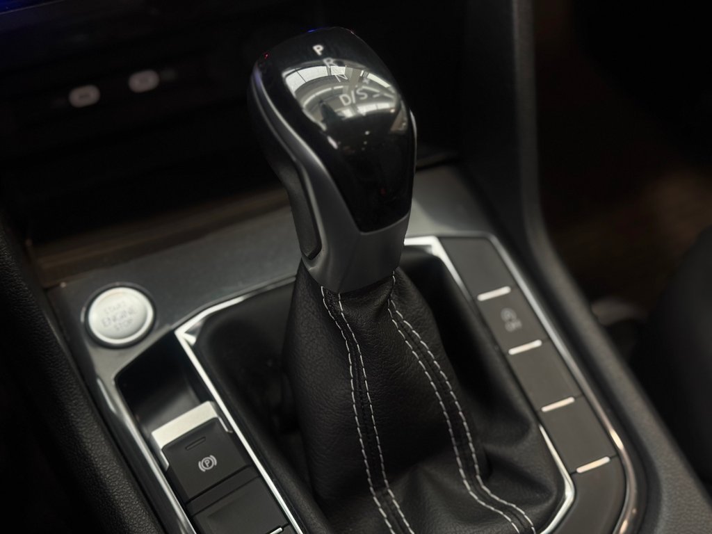 2023 Volkswagen Tiguan Comfortline TOIT PANO | CUIR | CARPLAY | AWD | +++ in Laval, Quebec - 17 - w1024h768px