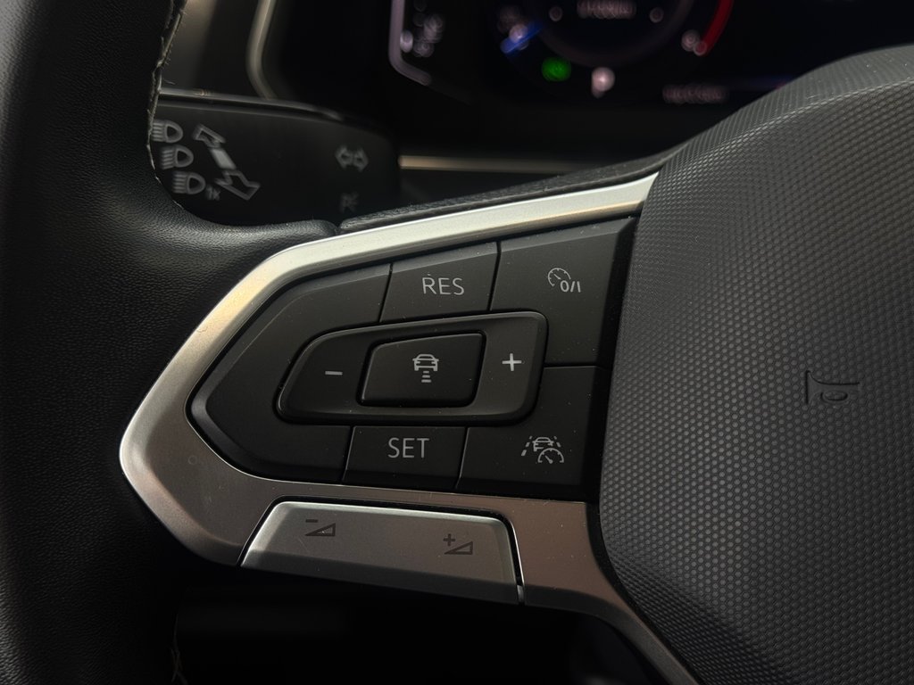 2023 Volkswagen Tiguan Comfortline TOIT PANO | CUIR | CARPLAY | AWD | +++ in Laval, Quebec - 14 - w1024h768px