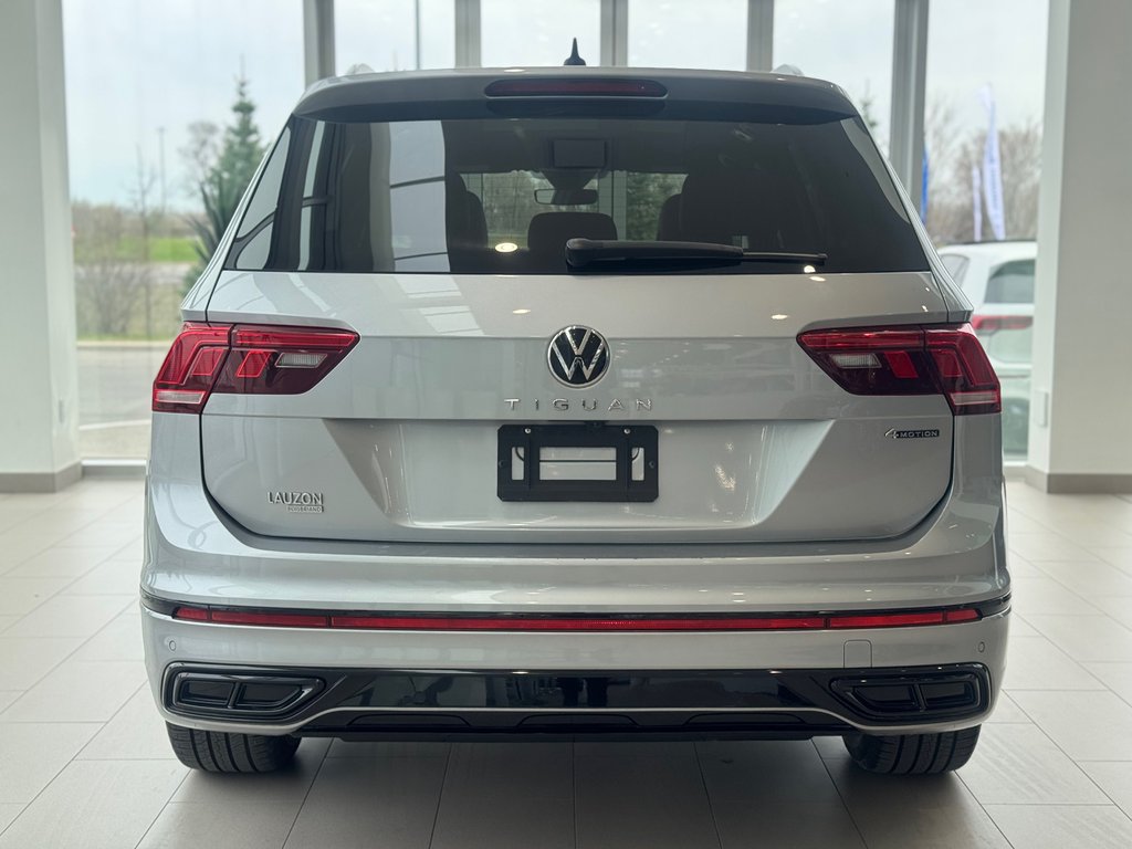 2023 Volkswagen Tiguan Comfortline R-Line Black Edition DÉMARREUR | PANO in Laval, Quebec - 6 - w1024h768px
