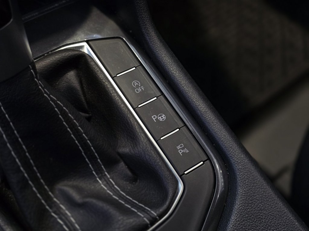 Volkswagen Tiguan Highline R-Line TOIT PANO | CUIR | NAV | CARPLAY +++ 2023 à Laval, Québec - 15 - w1024h768px