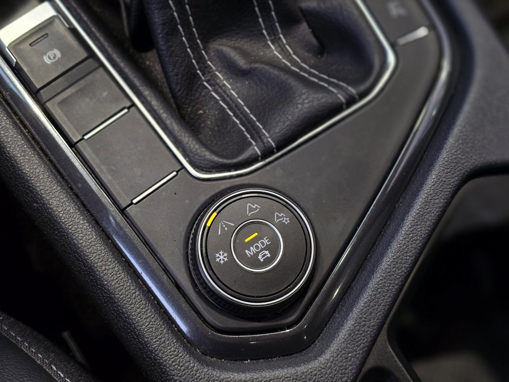 Volkswagen Tiguan Highline R-Line TOIT PANO | CUIR | NAV | CARPLAY +++ 2023 à Laval, Québec - 16 - w1024h768px