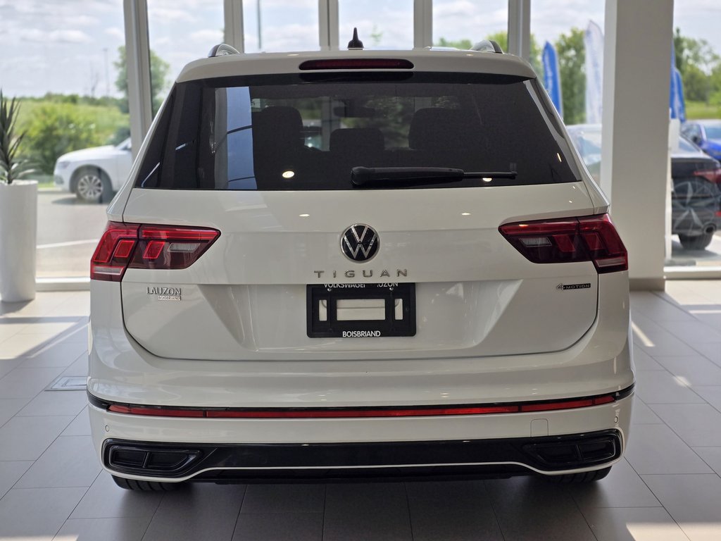Volkswagen Tiguan Comfortline R-Line Black Edition TOIT | CUIR | CAM 2024 à Laval, Québec - 7 - w1024h768px
