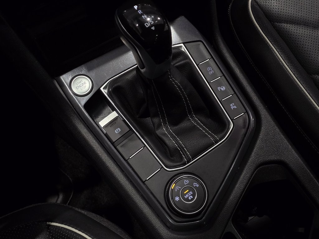 Volkswagen Tiguan Highline R-Line | DÉMARREUR | NAV | PANO | CUIR 2024 à Laval, Québec - 16 - w1024h768px