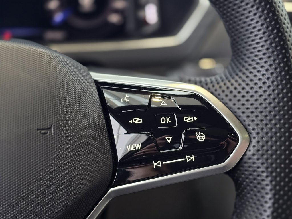 2024 Volkswagen Tiguan Highline R-Line BAS KM | DÉMARREUR | NAV | PANO | in Laval, Quebec - 16 - w1024h768px