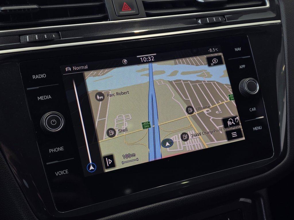 2024 Volkswagen Tiguan Highline R-Line BAS KM | DÉMARREUR | NAV | PANO | in Laval, Quebec - 18 - w1024h768px