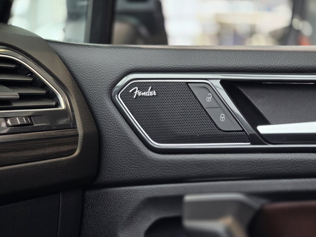 2024 Volkswagen Tiguan Highline R-Line BAS KM | DÉMARREUR | NAV | PANO | in Laval, Quebec - 19 - w1024h768px