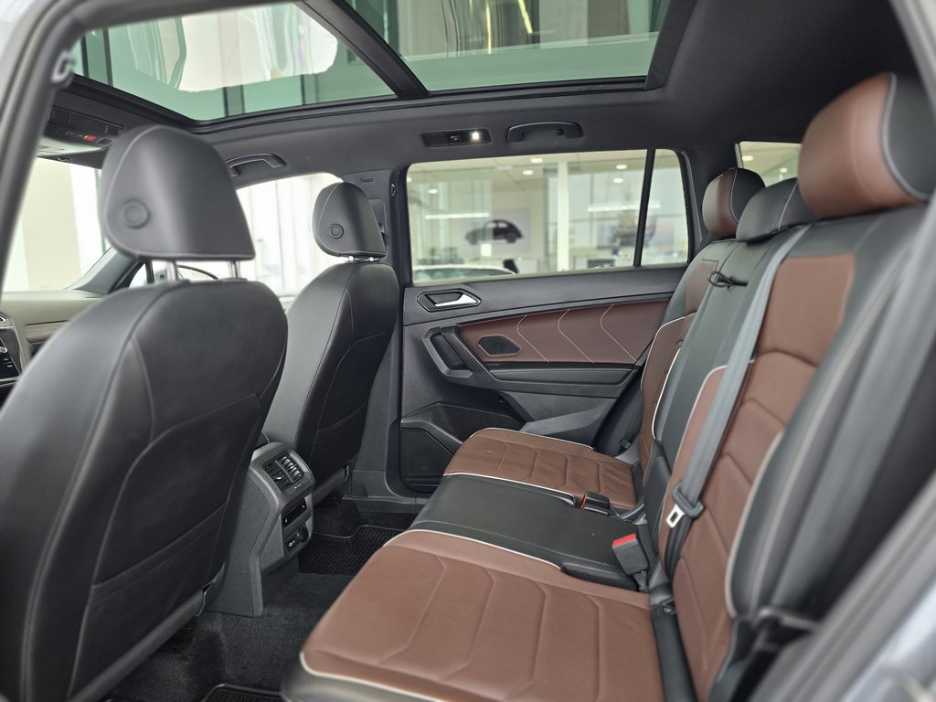 2024 Volkswagen Tiguan Highline R-Line BAS KM | DÉMARREUR | NAV | PANO | in Laval, Quebec - 9 - w1024h768px