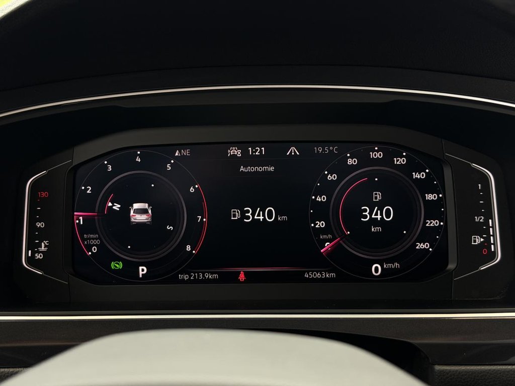Volkswagen Tiguan Comfortline R-Line Black Edition 4MOTION | DÉMARREUR | TOIT PANO +++ 2024 à Laval, Québec - 13 - w1024h768px