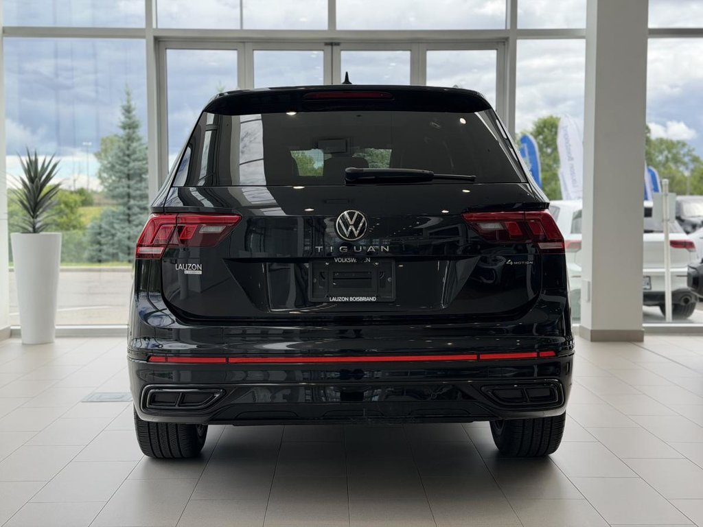 Volkswagen Tiguan Comfortline R-Line Black Edition 4MOTION | DÉMARREUR | TOIT PANO +++ 2024 à Laval, Québec - 7 - w1024h768px