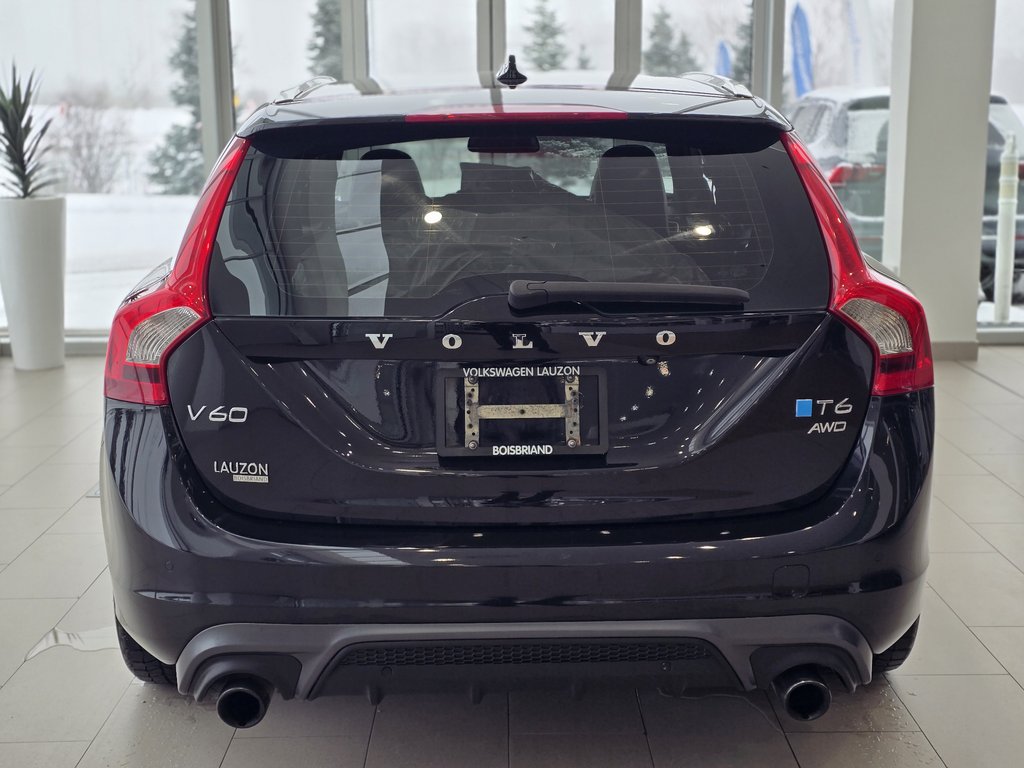 2015 Volvo V60 T6 R-Design | TRÈS RARE | 325HP | 8 ROUES | +++ in Laval, Quebec - 7 - w1024h768px