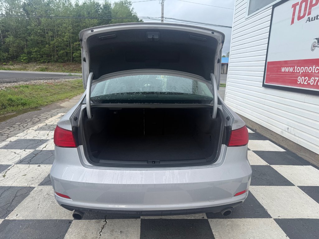 2015 Audi A3 2.0T Progressiv, keyless entry, Cruise control, BT in Kentville, Nova Scotia - 16 - w1024h768px