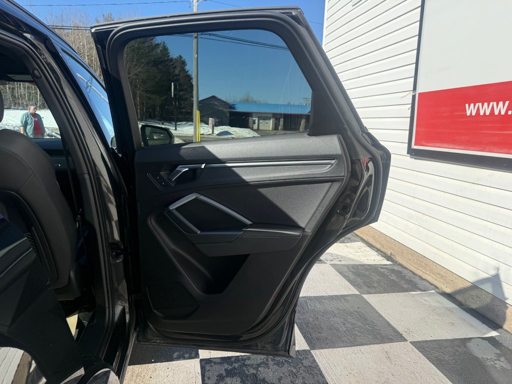 2021 Audi Q3 PREMIUM PLUS S LINE 45 Progressiv, keyless entry, backup camera, BT in COLDBROOK, Nova Scotia - 17 - w1024h768px