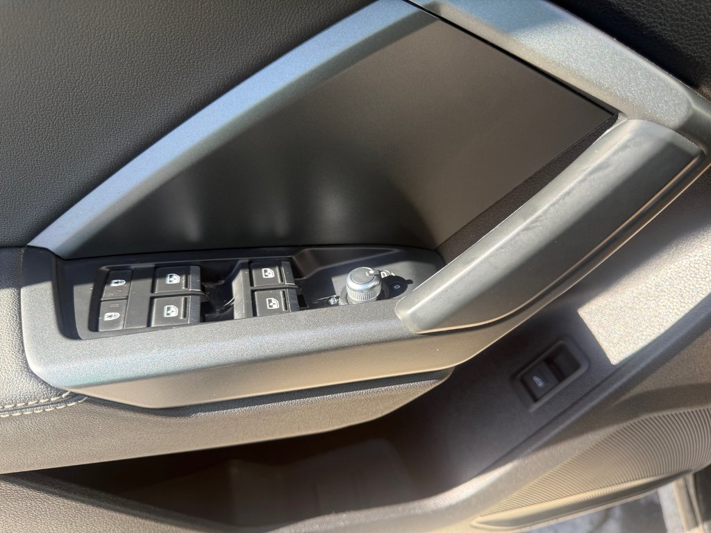 2021 Audi Q3 PREMIUM PLUS S LINE 45 Progressiv, keyless entry, backup camera, BT in COLDBROOK, Nova Scotia - 8 - w1024h768px