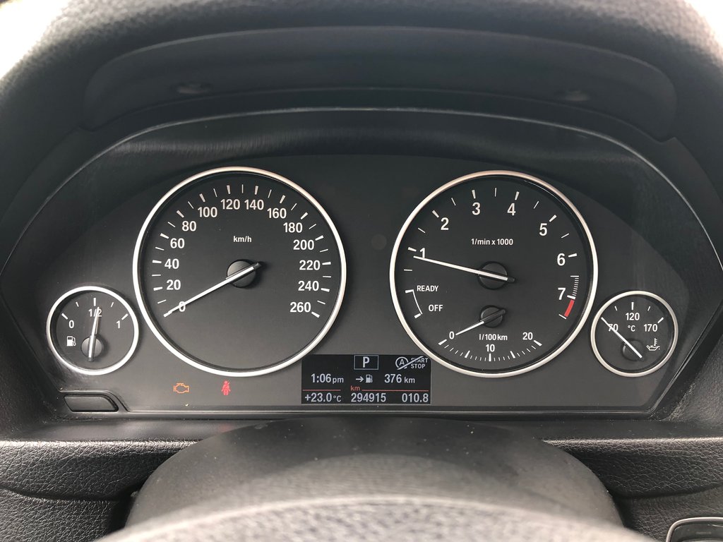 2013 BMW 328i xDrive Xdrive - sunroof, power memory seats, a/c, cruise in COLDBROOK, Nova Scotia - 10 - w1024h768px
