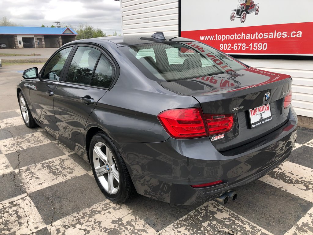 2013 BMW 328i xDrive Xdrive - sunroof, power memory seats, a/c, cruise in COLDBROOK, Nova Scotia - 6 - w1024h768px