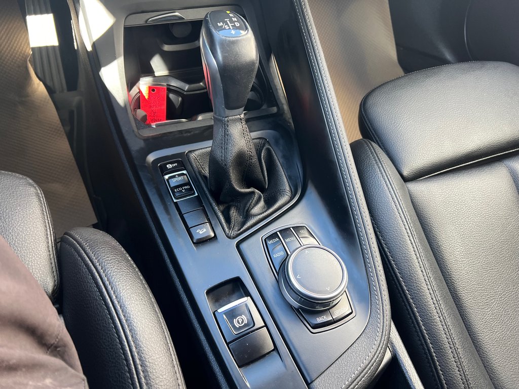 2017  X1 XDrive28i - AWD, Leather, Sunroof, Navigation, A.C in COLDBROOK, Nova Scotia - 15 - w1024h768px