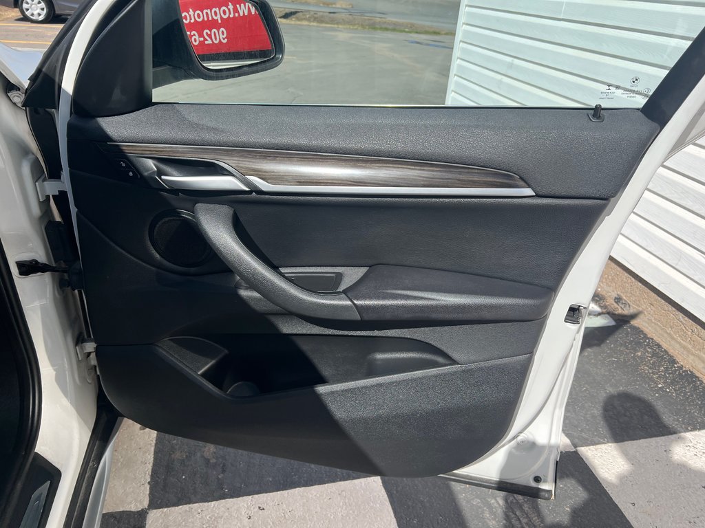 X1 XDrive28i - AWD, Leather, Sunroof, Navigation, A.C 2017 à Kentville, Nouvelle-Écosse - 26 - w1024h768px