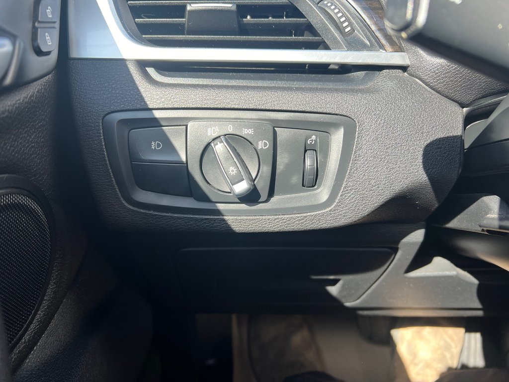 X1 XDrive28i - AWD, Leather, Sunroof, Navigation, A.C 2017 à Kentville, Nouvelle-Écosse - 8 - w1024h768px