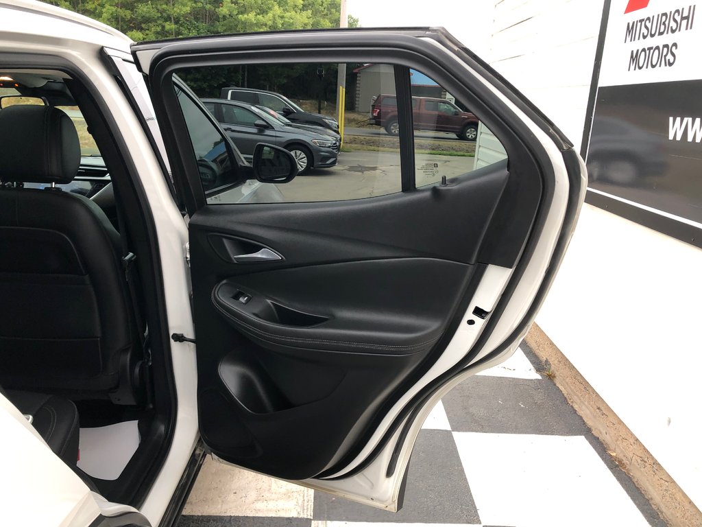 2020 Buick Encore GX Essence - Sunroof, Power Seats, Reverse Camera in Kentville, Nova Scotia - 26 - w1024h768px