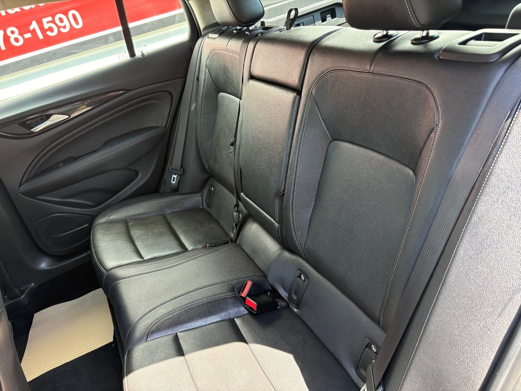 Buick REGAL SPOR Essence - power memory seats, hands free, cruise 2018 à Kentville, Nouvelle-Écosse - 24 - w1024h768px