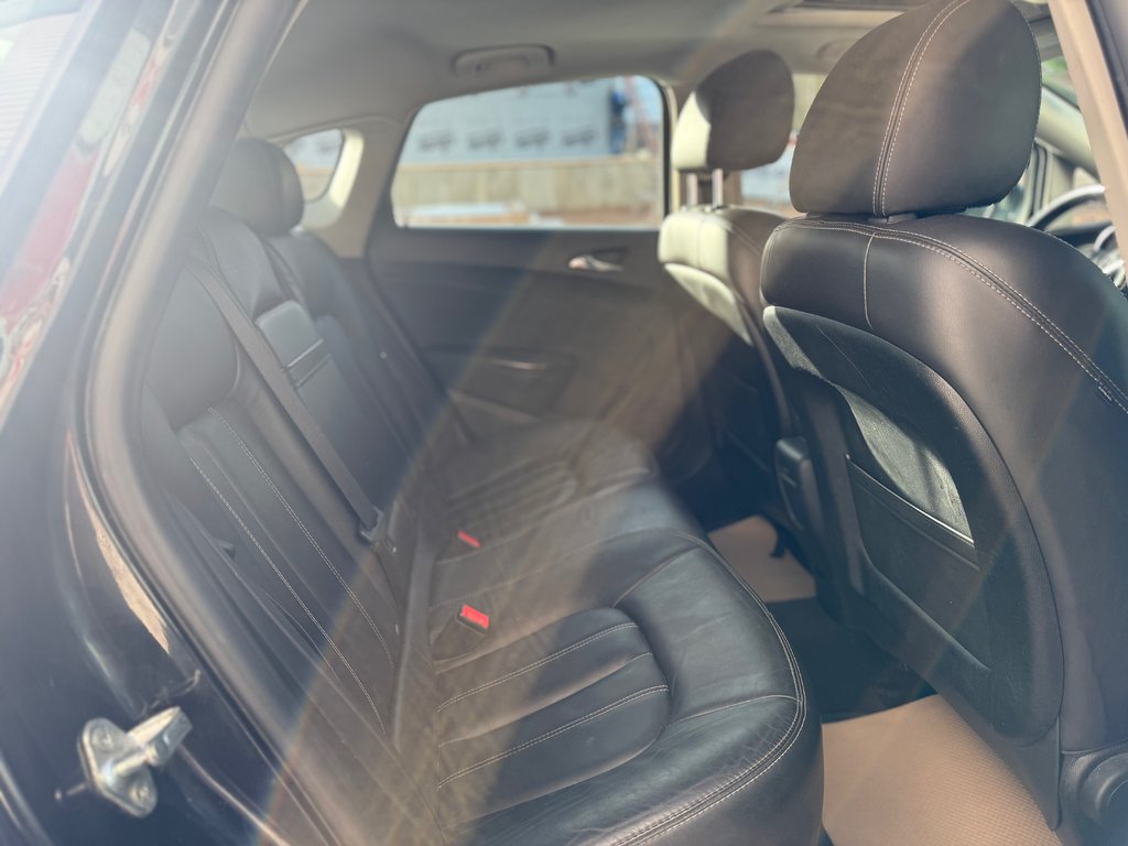 2014 Buick VERANO Premium, keyless entry, remote start, backup cam in COLDBROOK, Nova Scotia - 18 - w1024h768px