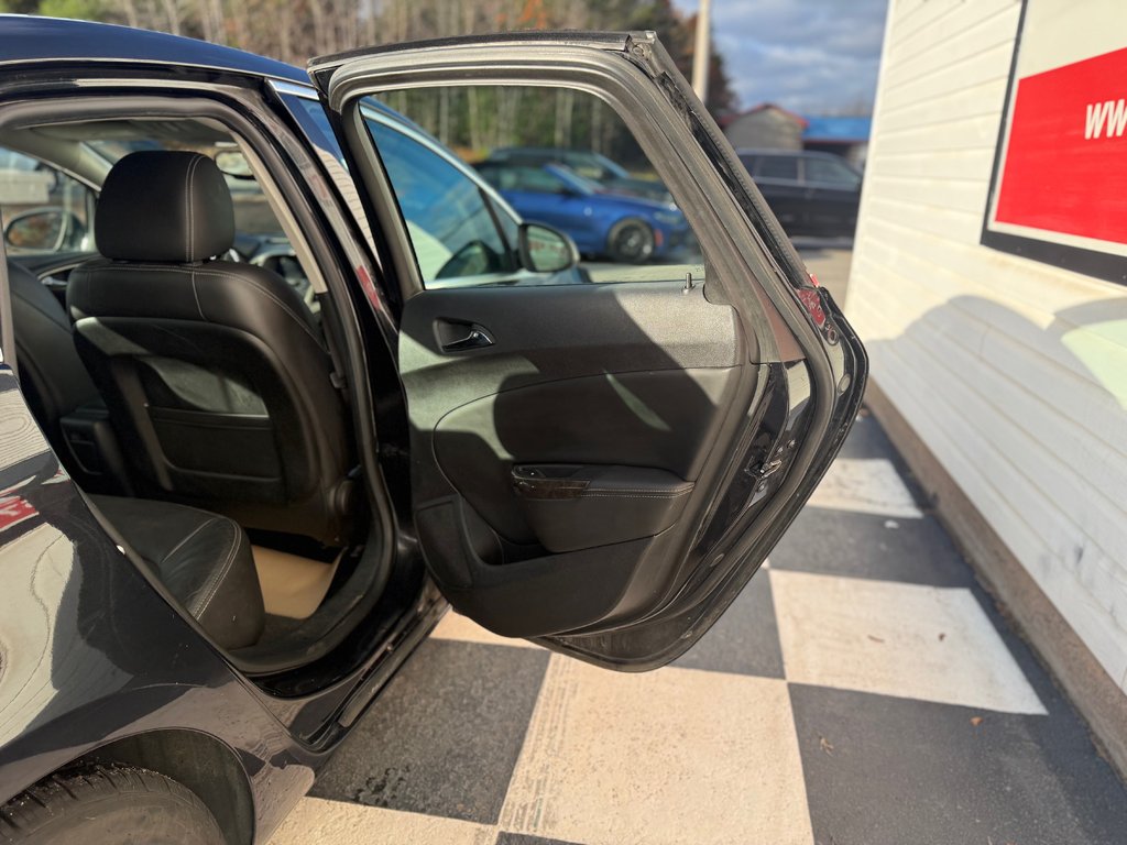 2014 Buick VERANO Premium, keyless entry, remote start, backup cam in COLDBROOK, Nova Scotia - 17 - w1024h768px