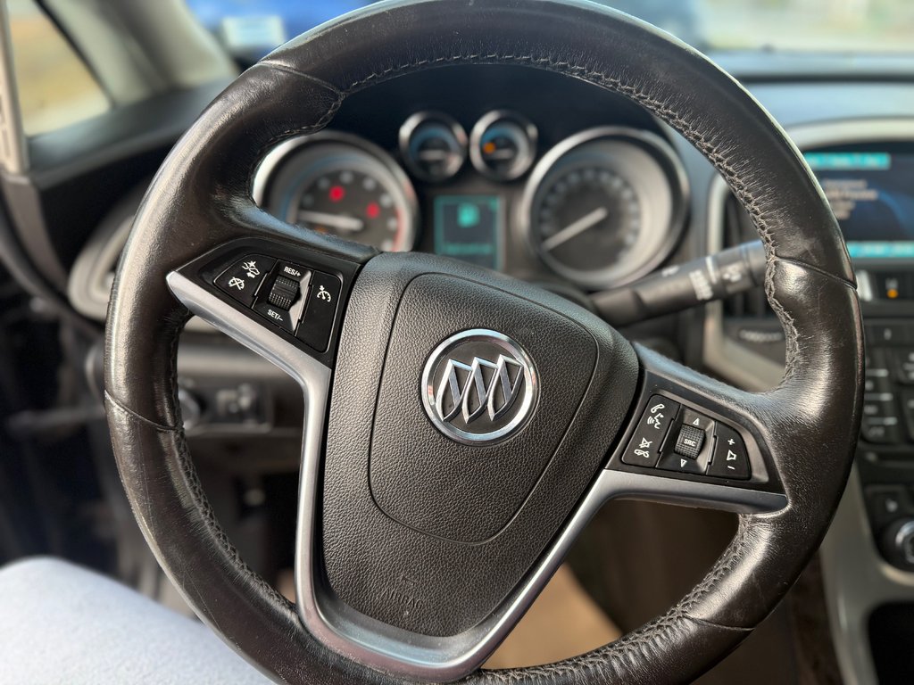 2014 Buick VERANO Premium, keyless entry, remote start, backup cam in COLDBROOK, Nova Scotia - 10 - w1024h768px