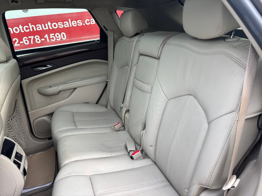 2011  SRX 3.0 Luxury - sunroof, heated seats, dual climate in Kentville, Nova Scotia - 43 - w1024h768px