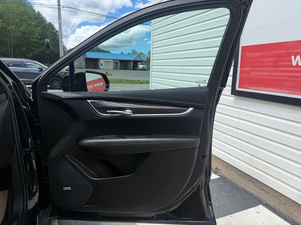 2022 Cadillac XT5 SPORT AWD Sport, keyless entry, backup camera, Bluetooth in COLDBROOK, Nova Scotia - 19 - w1024h768px