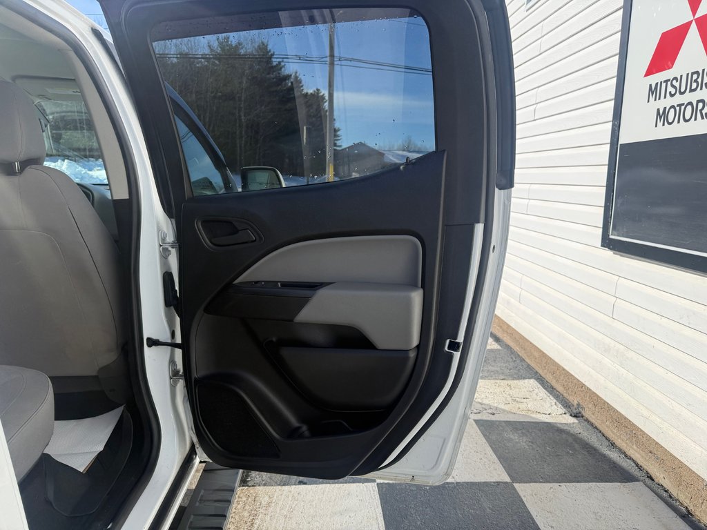 Chevrolet Colorado 4WD Work Truck, keyless entry, backup camera, BT 2018 à COLDBROOK, Nouvelle-Écosse - 16 - w1024h768px