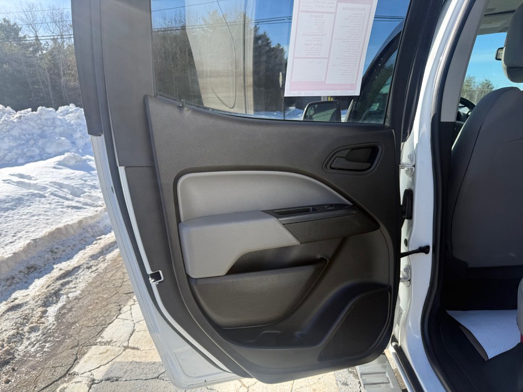Chevrolet Colorado 4WD Work Truck, keyless entry, backup camera, BT 2018 à COLDBROOK, Nouvelle-Écosse - 13 - w1024h768px
