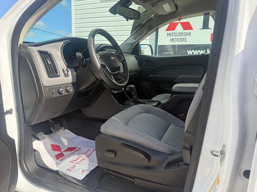 2018 Chevrolet Colorado 4WD Work Truck, keyless entry, backup camera, BT in COLDBROOK, Nova Scotia - 9 - w1024h768px