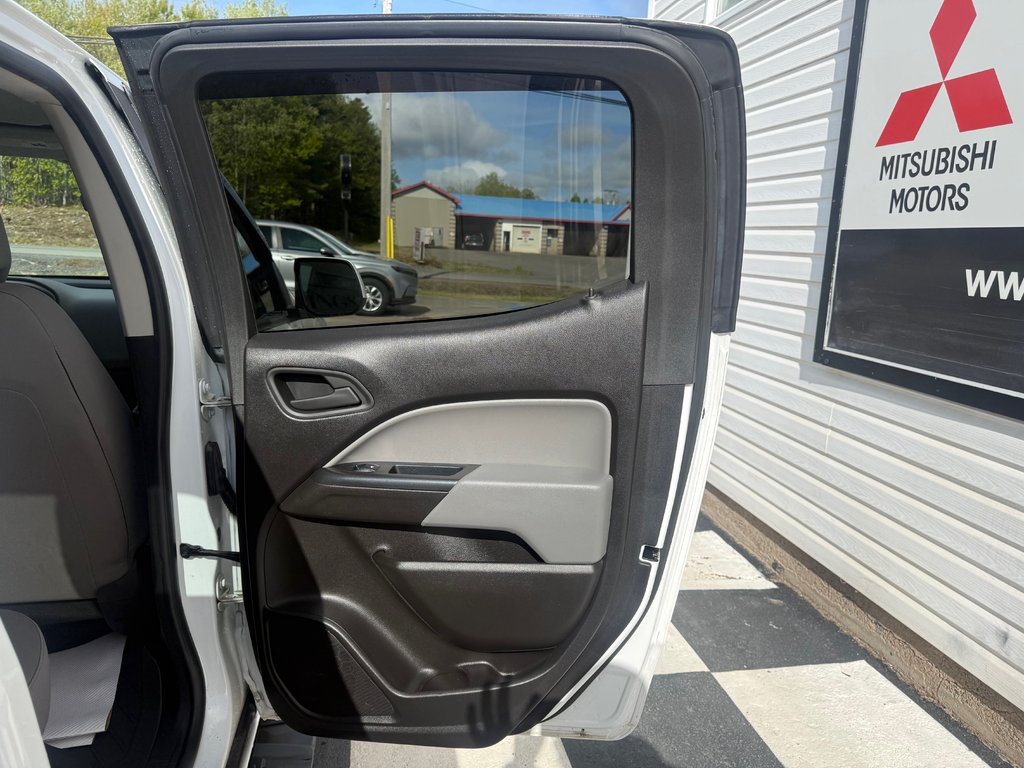 2018 Chevrolet Colorado 4WD Work Truck, keyless entry, backup camera, BT in COLDBROOK, Nova Scotia - 16 - w1024h768px