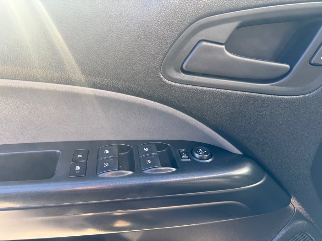 Chevrolet Colorado 4WD Work Truck, keyless entry, backup camera, BT 2018 à COLDBROOK, Nouvelle-Écosse - 8 - w1024h768px
