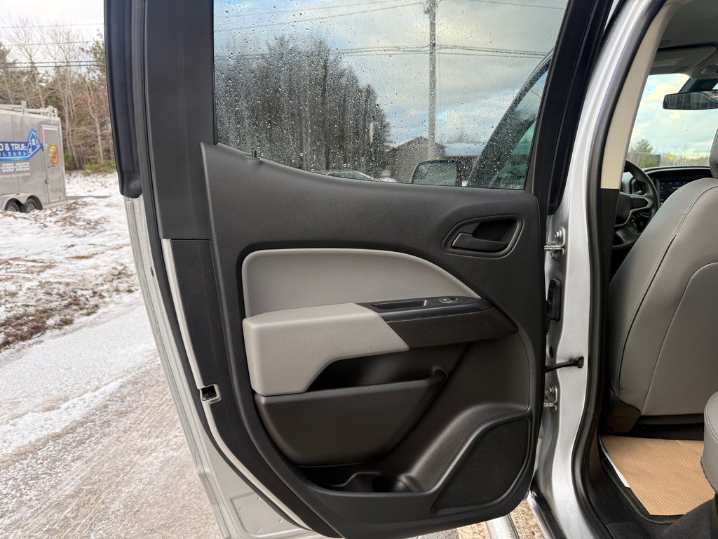 2020 Chevrolet COLORADO LT WT 4X4,, Keyless entry, remote start, rev. cam in COLDBROOK, Nova Scotia - 13 - w1024h768px